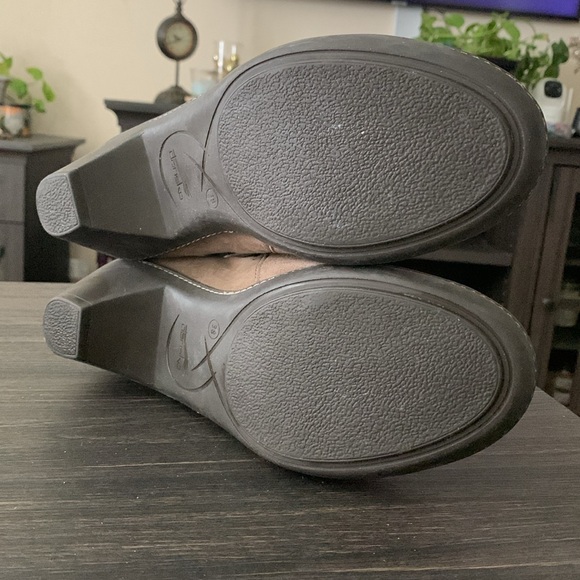 DANSKO Bonita Perforated Ankle Boot - Picture 5 of 13